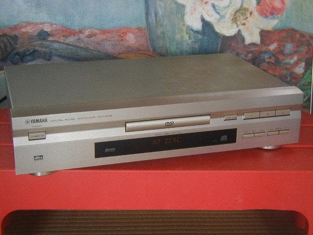 ★ヤマハ　DVD-S796 DVD/cdプレーヤー,ヨゴレキズあり。動作良好です