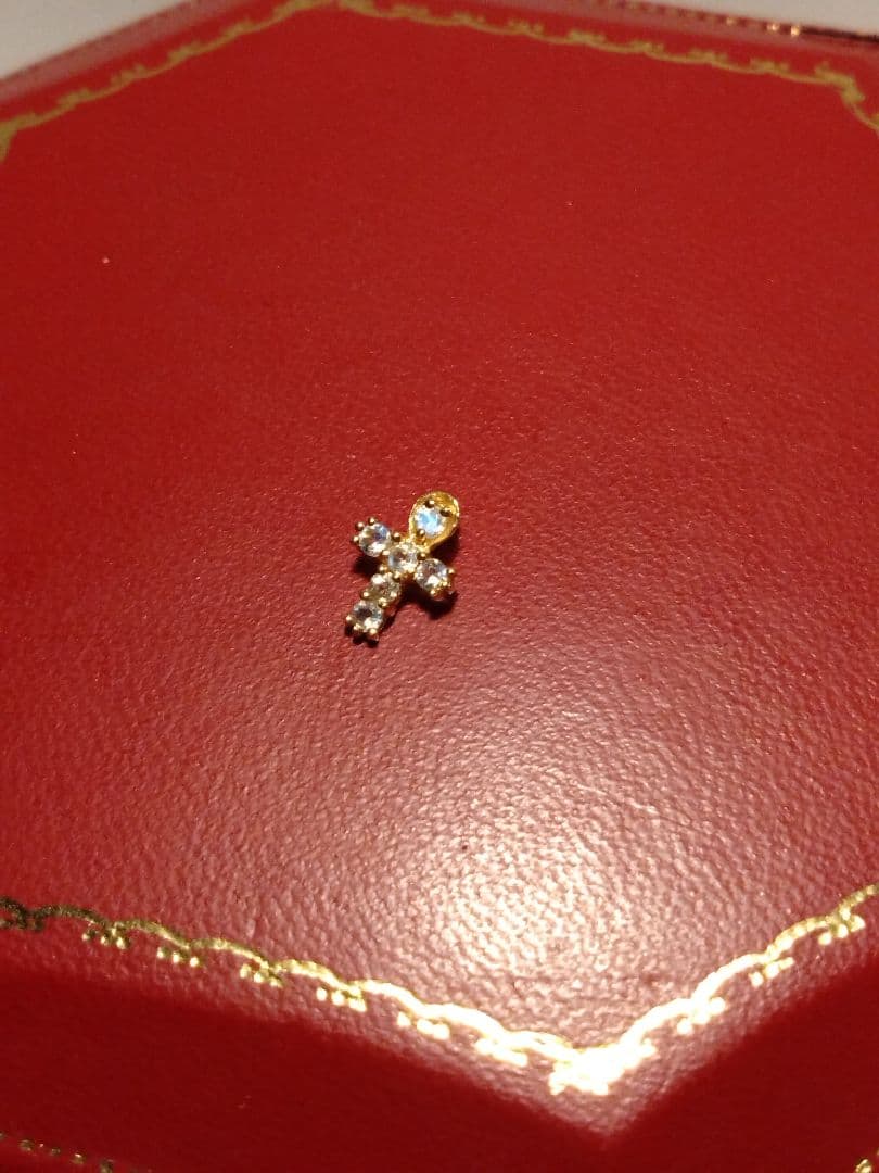 F*o様 K18　クロス　ストーン　ペンダントトップ　チャーム　ゴールド　18金
