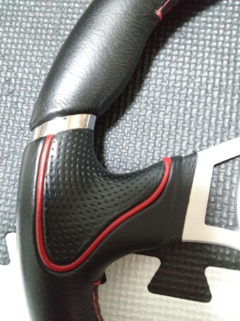 廃盤　限定　MOMO　ミレニアムスポルト　Ｚ３４で使用　Ｒ３５ ポルシェ　ＢＭＷ