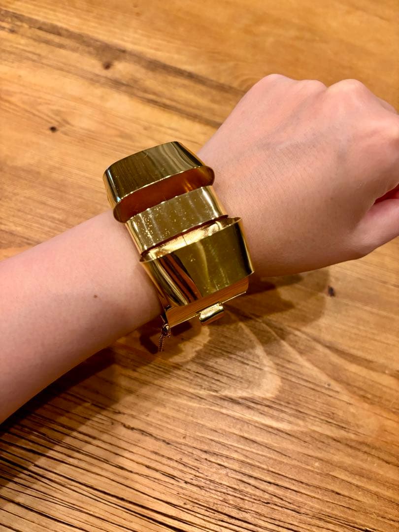 1011MOCA　セリーヌ　マンシェットバングル　フィービーファイロ