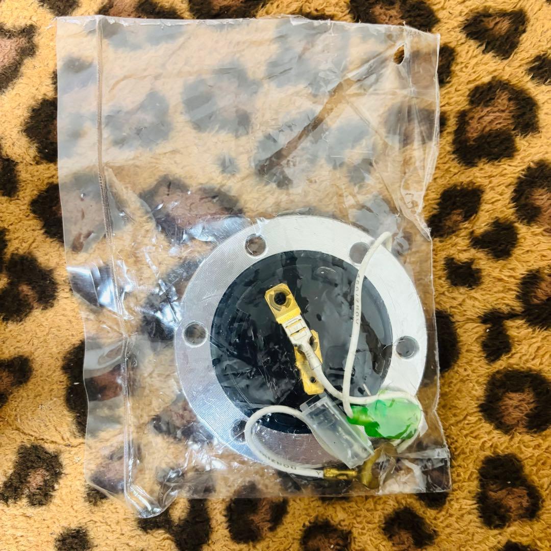 ウッドステアリング ウッドハンドル　車　ハンドル　ホーンボタン　カー用品