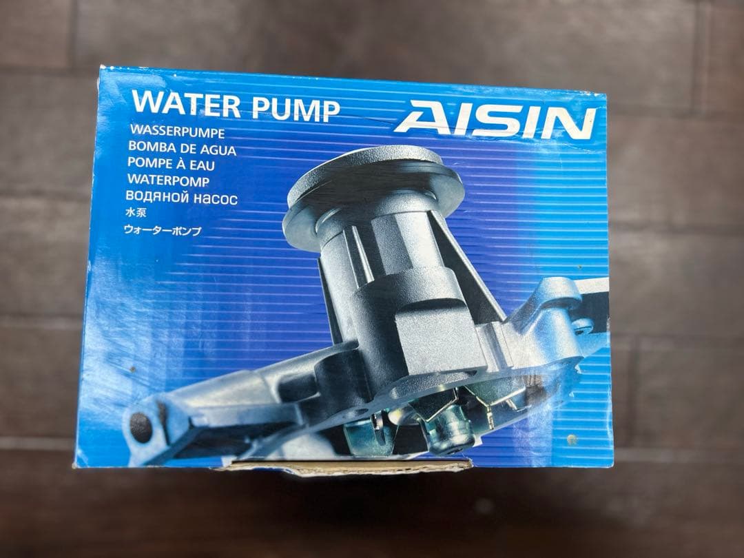 新品未使用 AISIN ウォーター ポンプ WPT-190