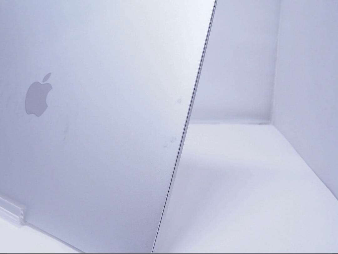MacBook シルバー 本体