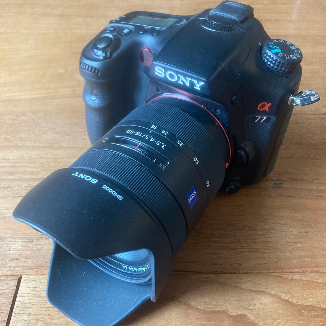 SONY α77 ボディ+ ZEISS 16-80mm レンズ