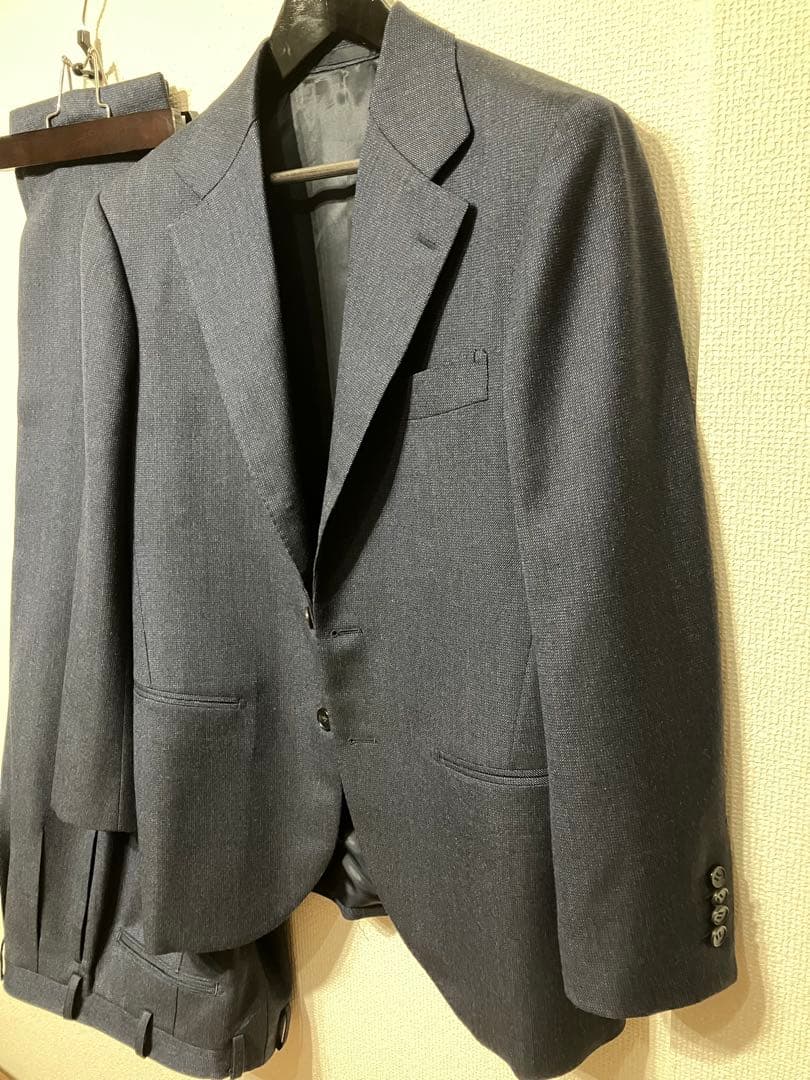 コッチネッラ スーツ サイズ48程度 未使用品