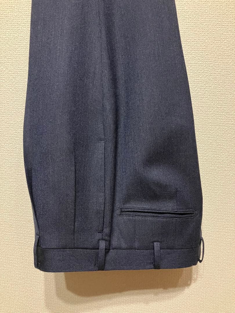 コッチネッラ スーツ サイズ48程度 未使用品