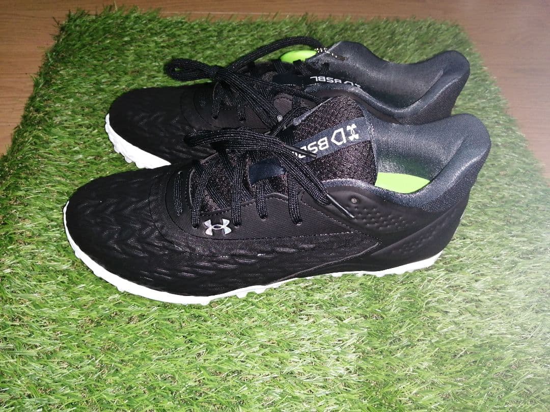 アンダーアーマー　野球 トレーニングシューズ 　27.5センチ　定価の３５％引き