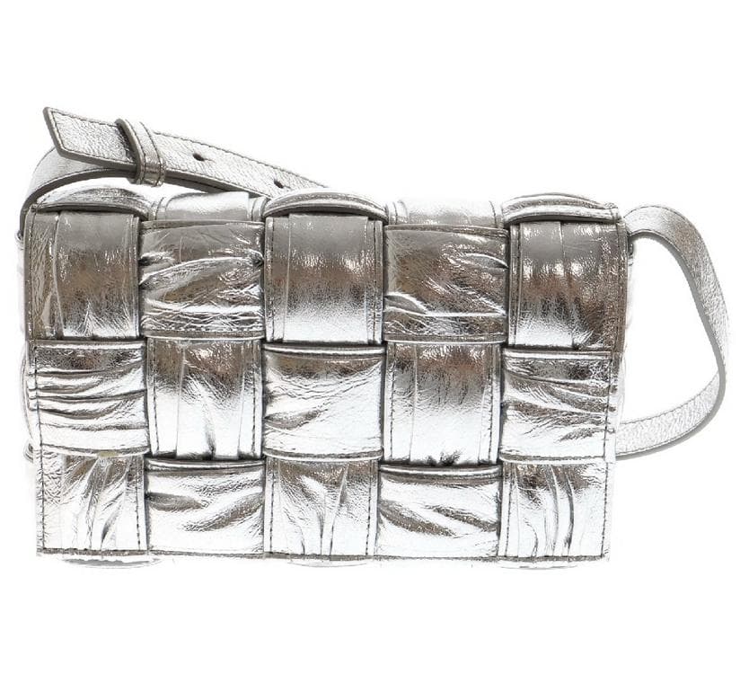 ボッテガヴェネタ　イントレチャート　シルバーショルダーバッグ