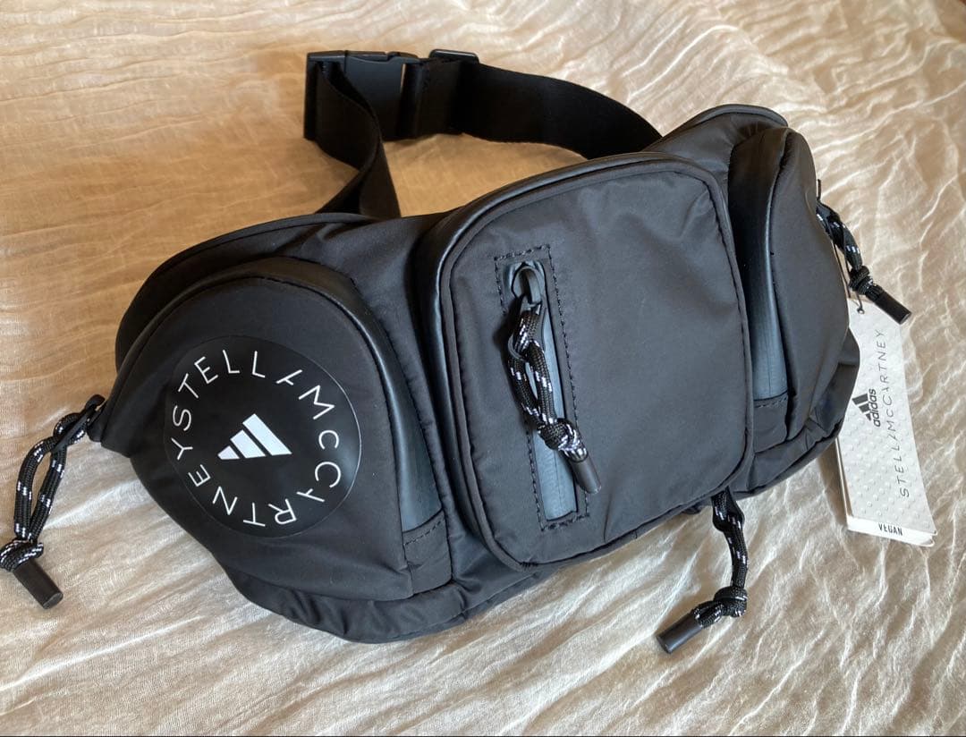 値下げ‼️未使用　アディダスバイステラマッカートニー　ボディバッグ　バムバッグ