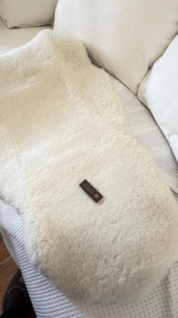 西川　NISHIKAWA エデンホープ　マフロン　ラグ　 未使用　タグ付き♪