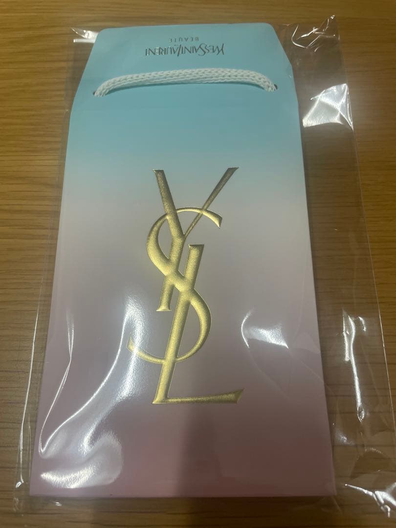 YSL ラブシャイン キャンディグロウバーム No.7B ヌード プレジャー