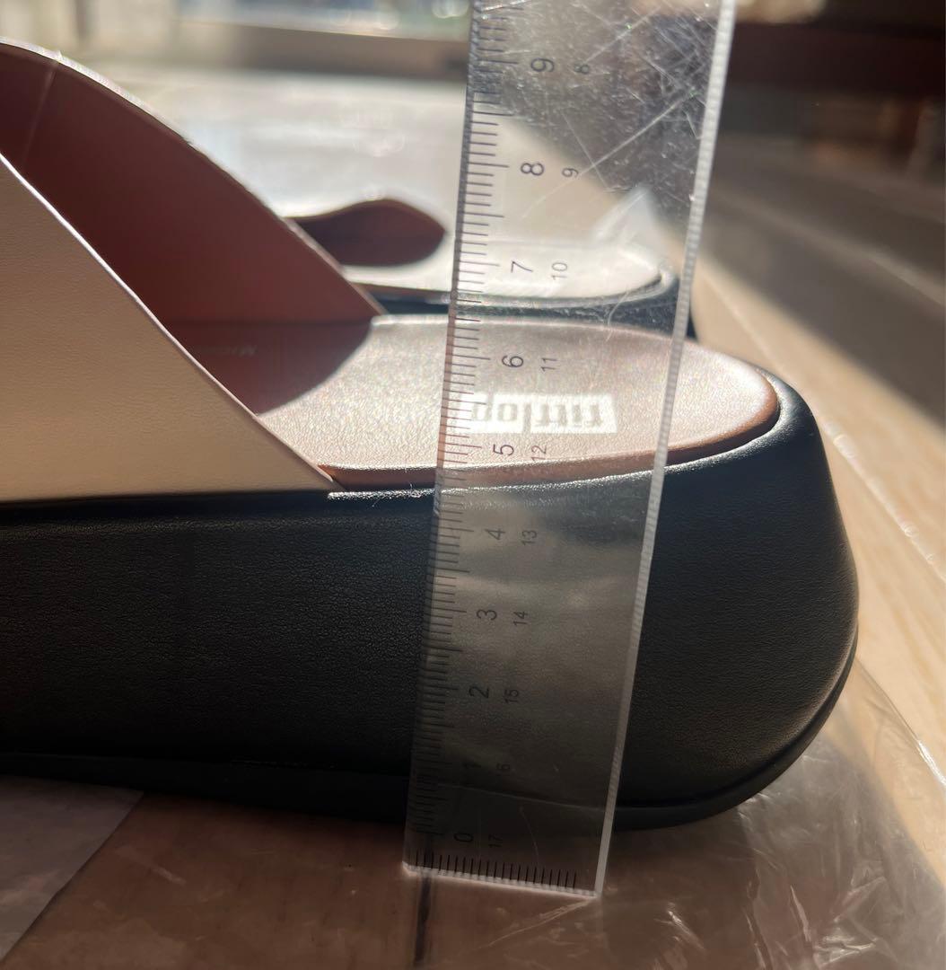 コロン　【新品未使用】fitflop サンダル　レザー US6 23cm