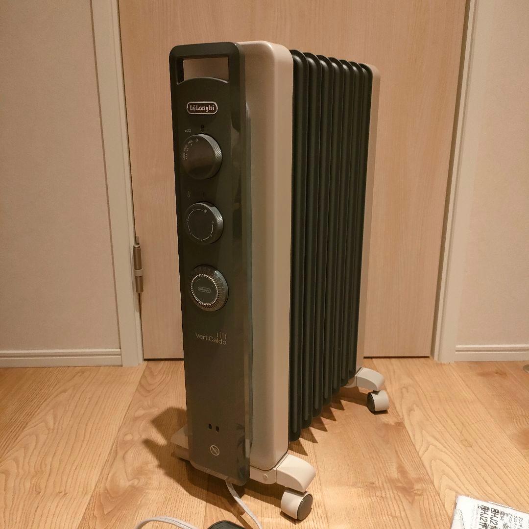 【美品】DeLonghi　VertiCaldo　オイルヒーター