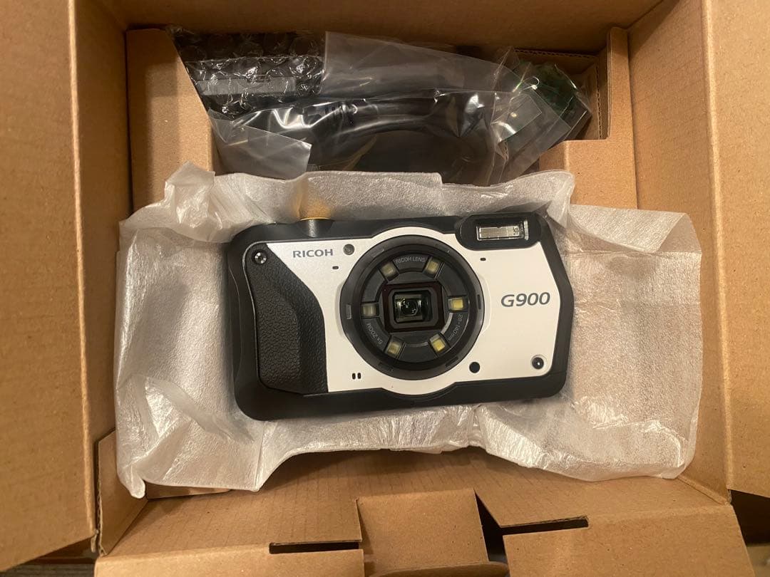 RICOH G900 デジタルカメラ 本体 （新品）
