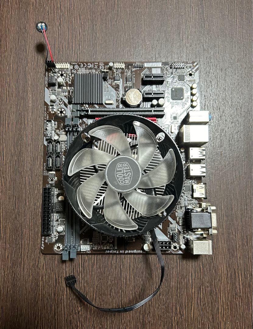 【ジャンク】i7-8700 対応マザーボード CPUクーラー 3点 映像出力不可