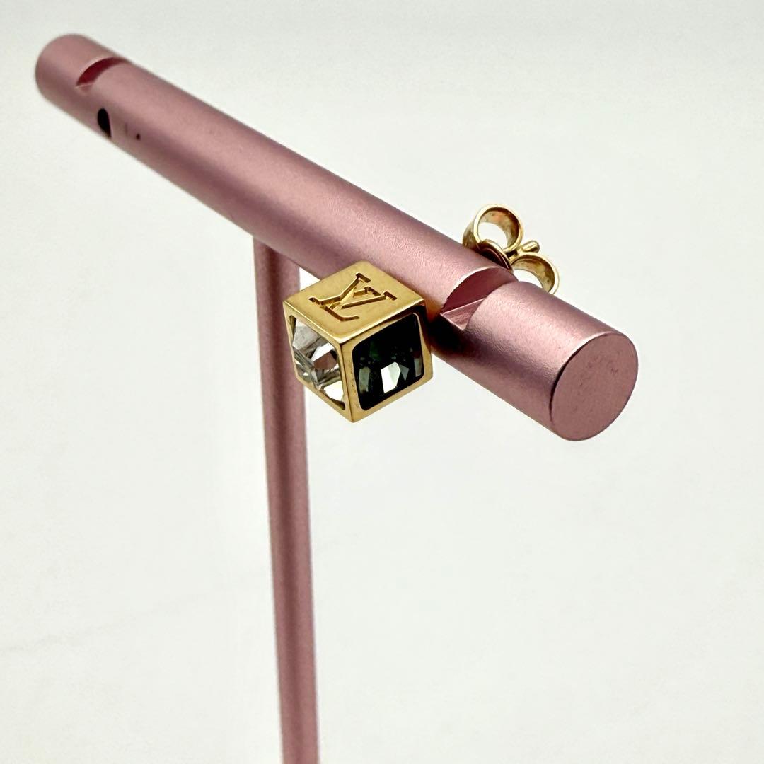 【LOUIS VUITTON】ルイ ヴィトン スタッズ ピアス 片方のみ