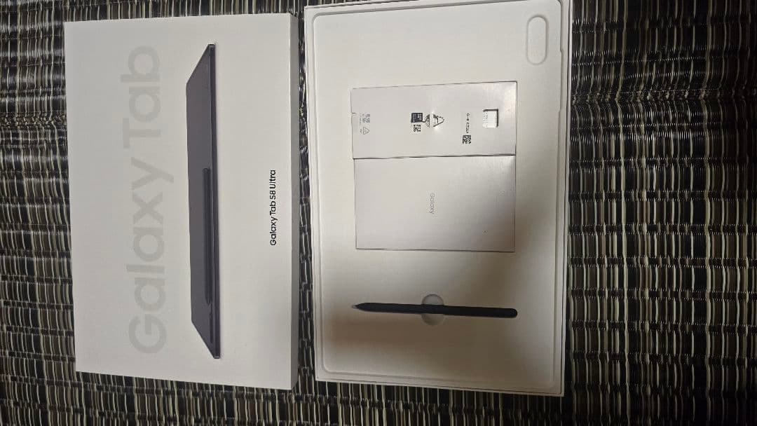 Galaxy Tab S8 Ultra 本体 スタンドケース　フィルム付き