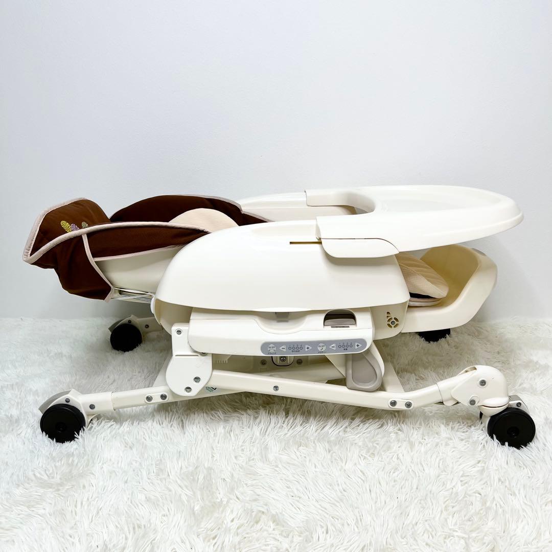 美品 Combi ルシエスAT 電動 ハイローチェア バウンサー ゆりかご