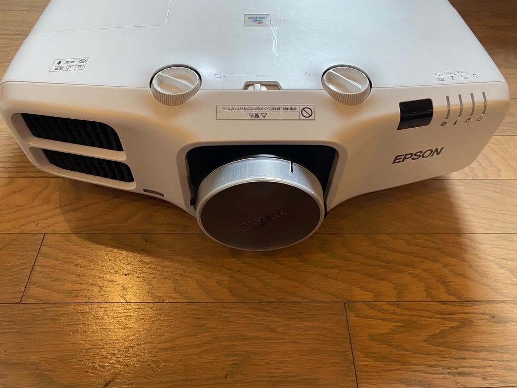 EPSON　プロジェクター　EB‐4770W　ランプ点灯時間1779H