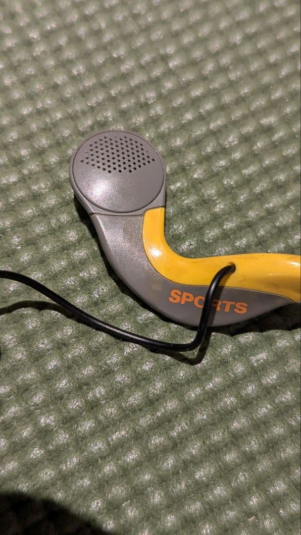 ソニー折りたたみヘッドフォン　MDR-A30G とSBH-50セット