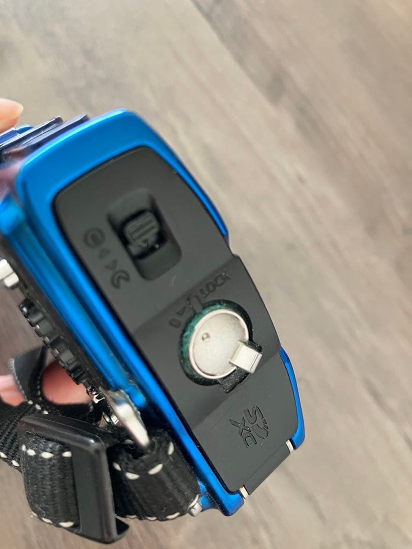 防水　OLYMPUS 「Tough 」デジタルカメラ