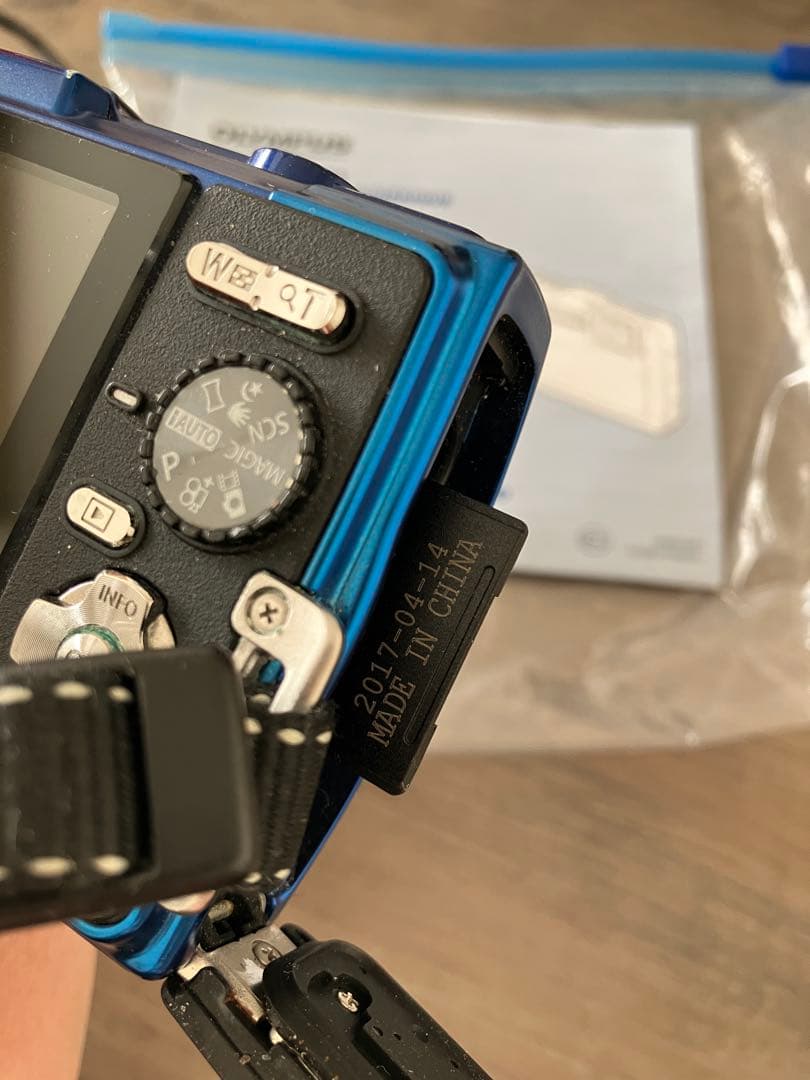 防水　OLYMPUS 「Tough 」デジタルカメラ