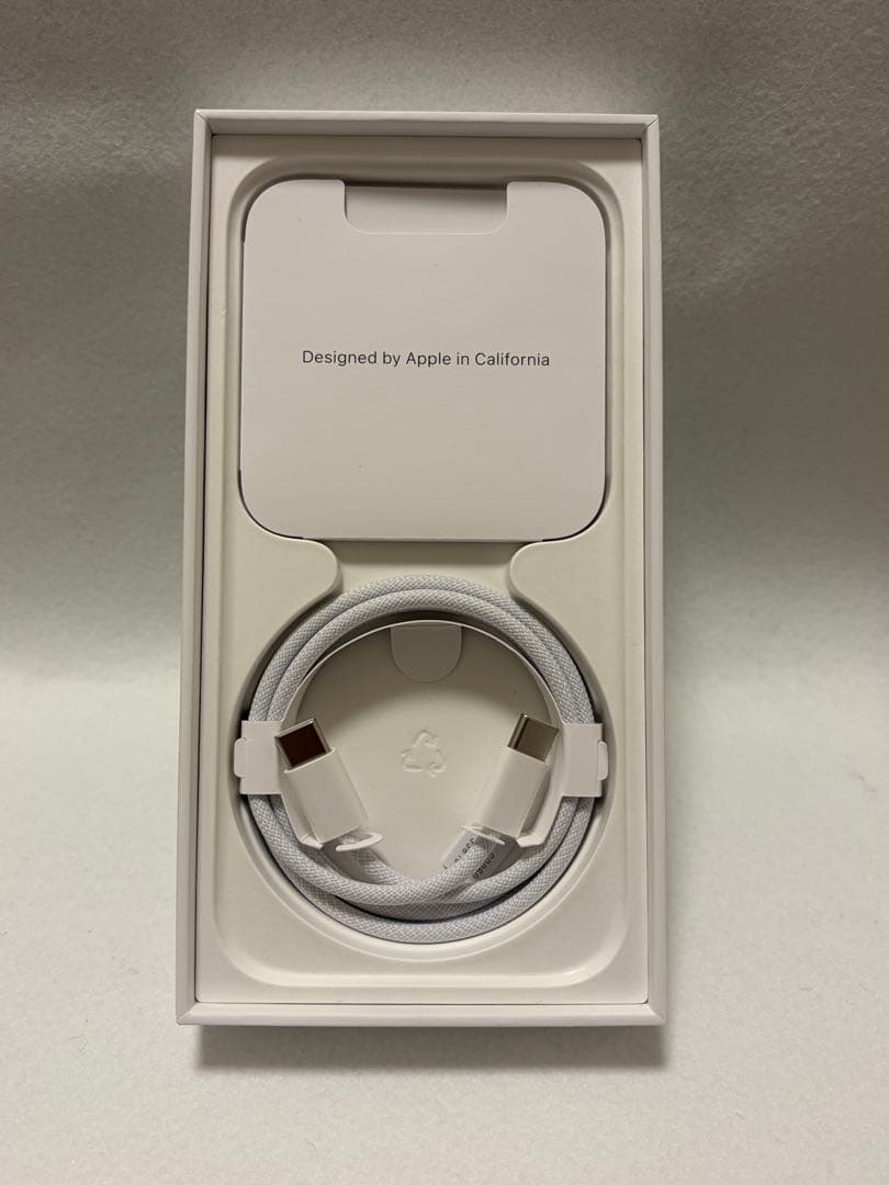 iPhone15 128GB ブラック SIMフリー 背面ヒビあり