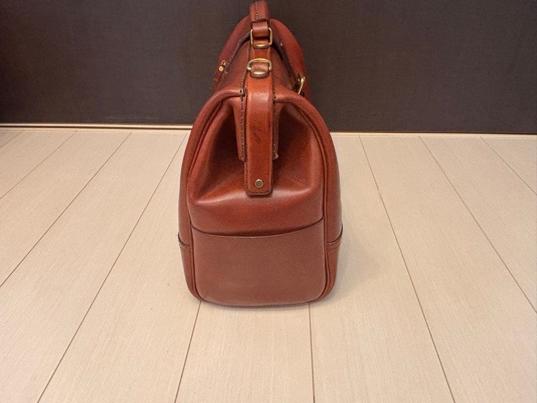 口枠ボストンバッグ　ベルト一本タイプ(V-104) チョコ　HERZ ヘルツ本革