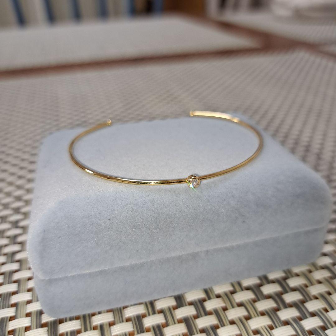 オレフィーチェ　ヌード バングル　18kYG 一粒ダイヤ　最終価格　お値下げ不可