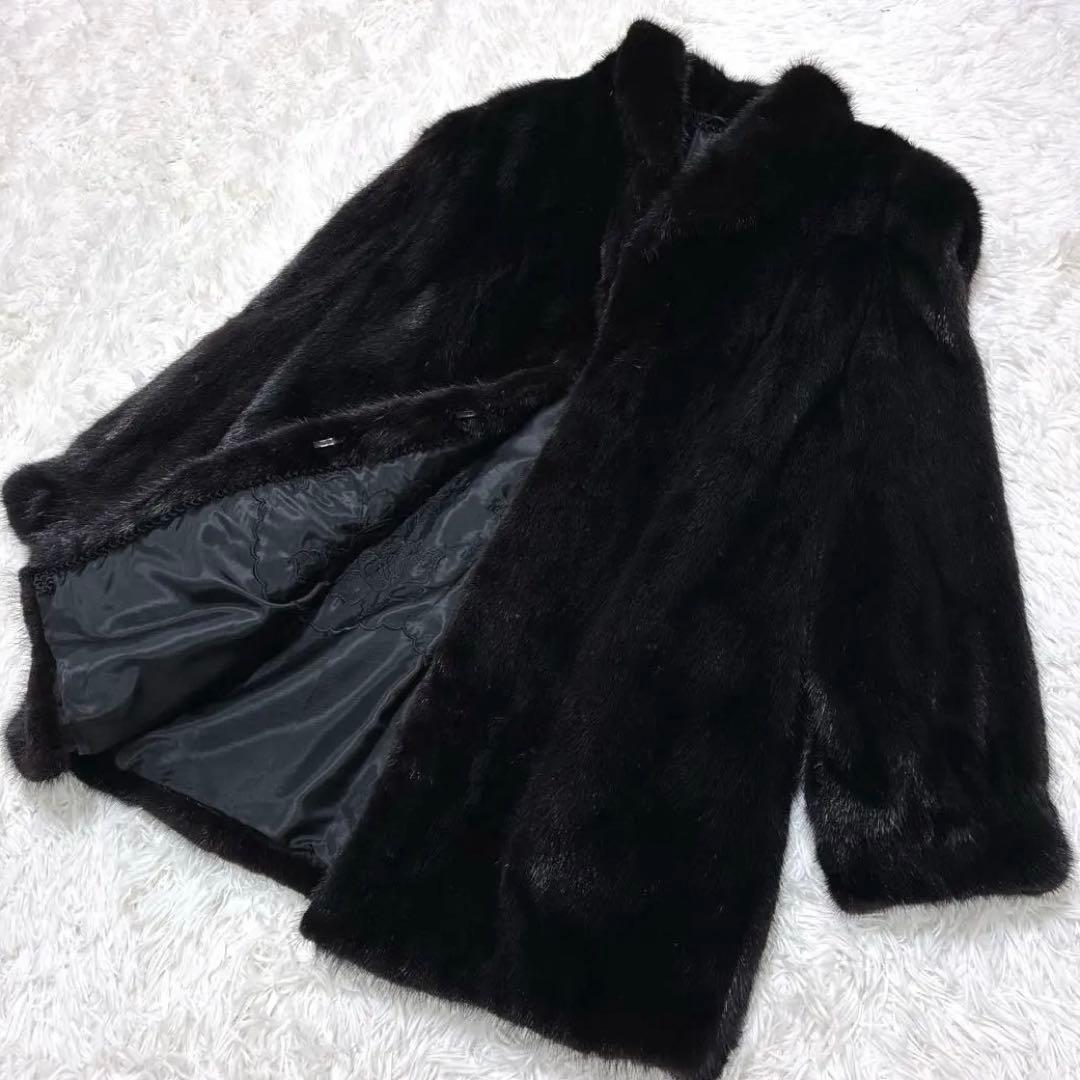 ブラックミンク　リアルファーコート　黒　大きいサイズ　艶　光沢　毛皮　高級感