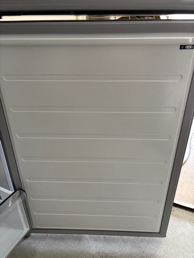 高年式 コンフィー comfee 冷凍冷蔵庫 RCB239DS1JP 2024年