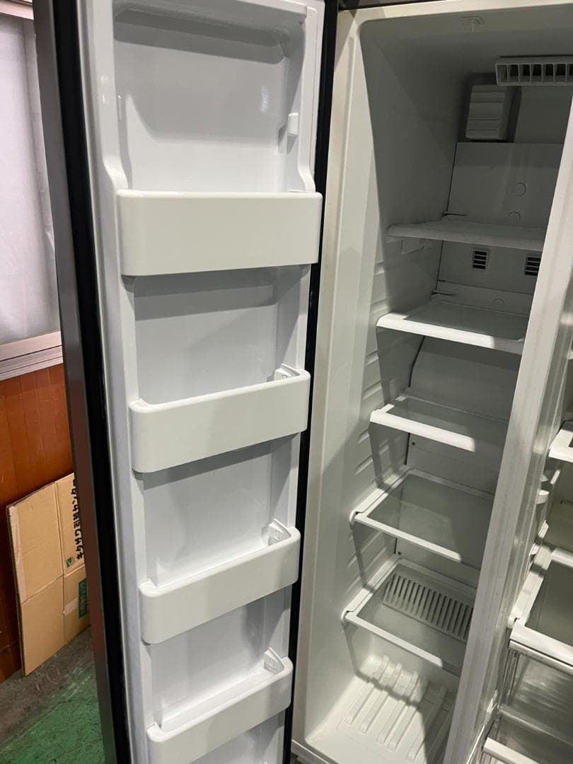 ワールプール　大型冷蔵庫　WSF5511S