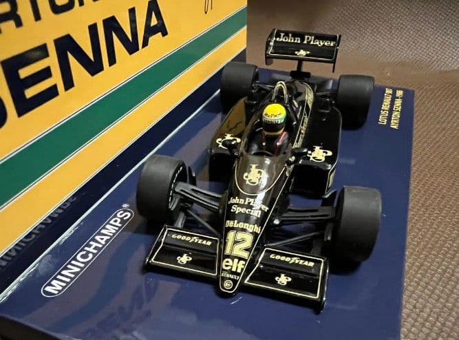 アイルトンセナ/ミニチャンプス1/43ロータス98T(JPS仕様)