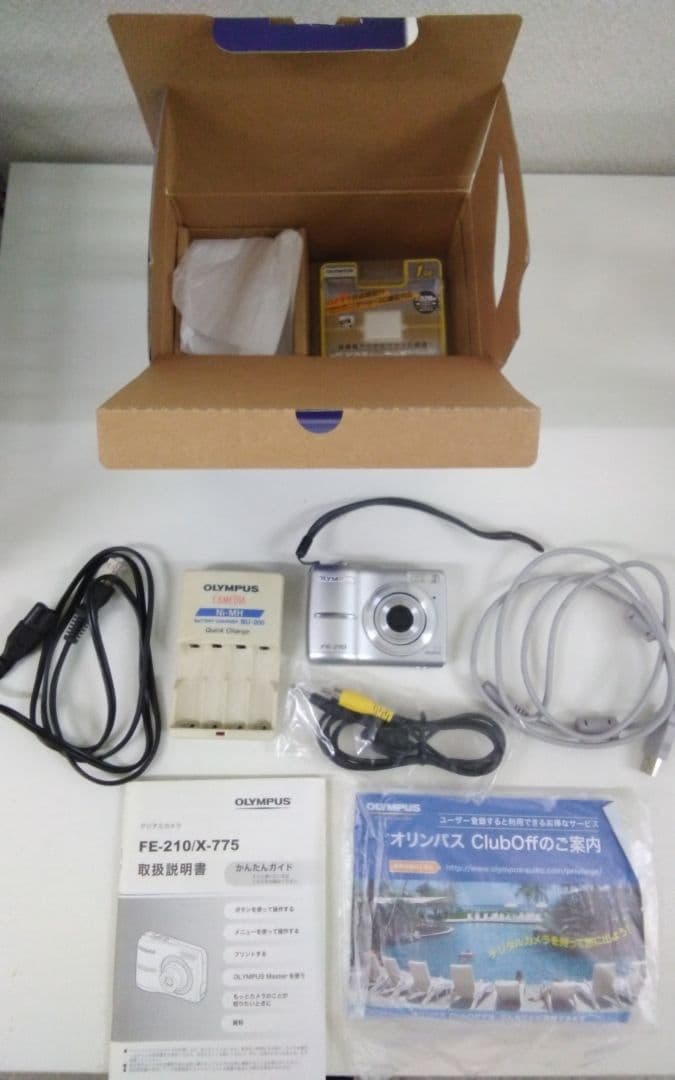 OLYMPUS　デジタルカメラ