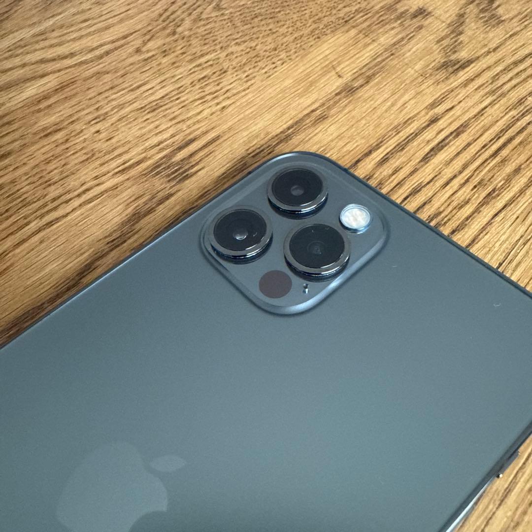 iPhone12pro 256GB グラファイト　純正ケーブル2本付き　傷なし
