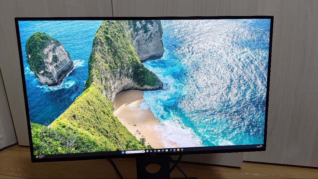 ディスプレイ・モニター本体 Dell U2518D