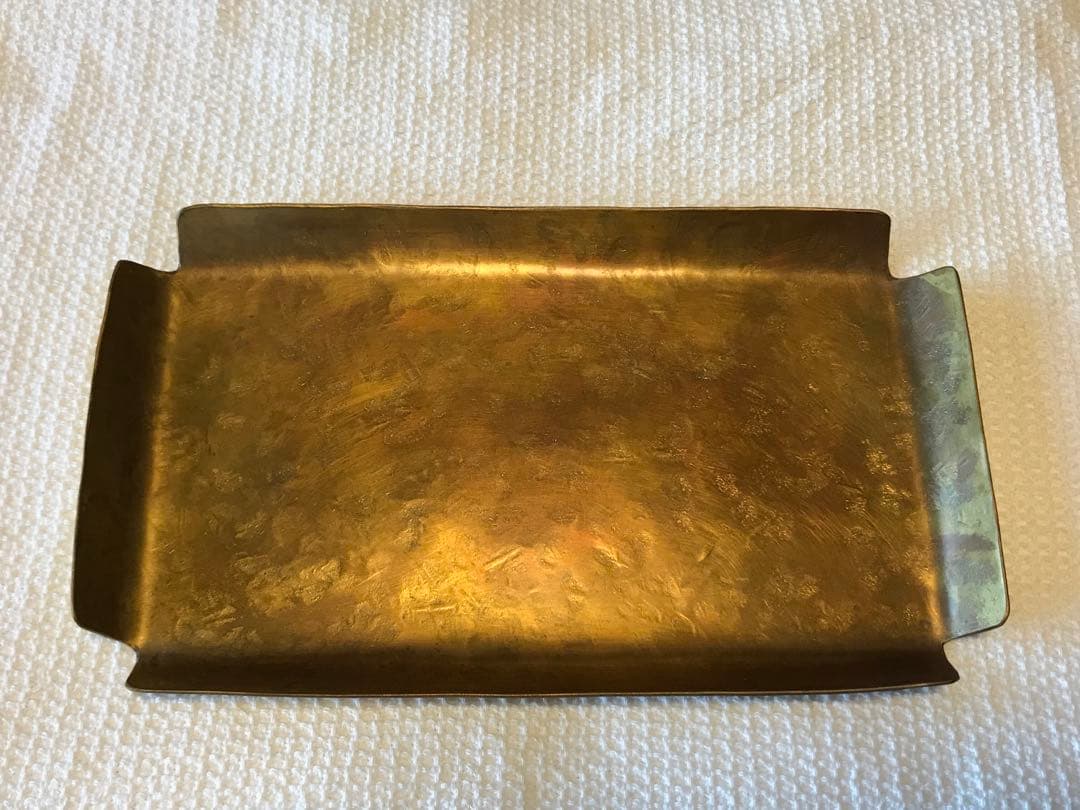 川地あや香さん真鍮のトレー