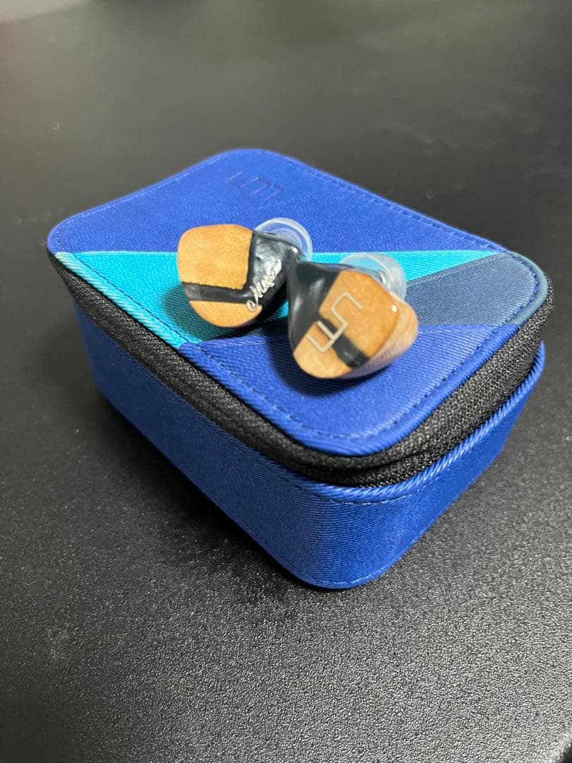 イヤホン UniqueMelody Maslow