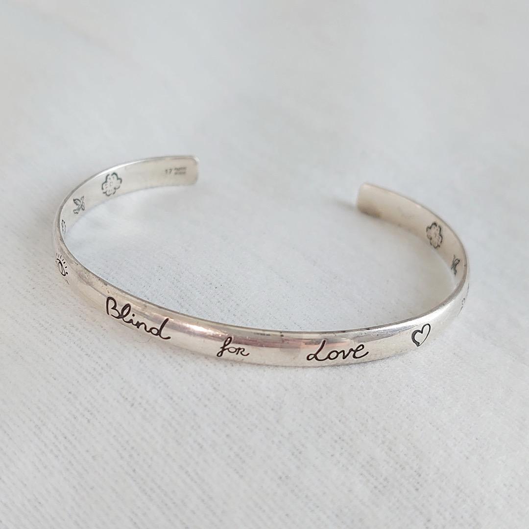 GUCCIグッチ バングル Blind for Love シルバー♯17