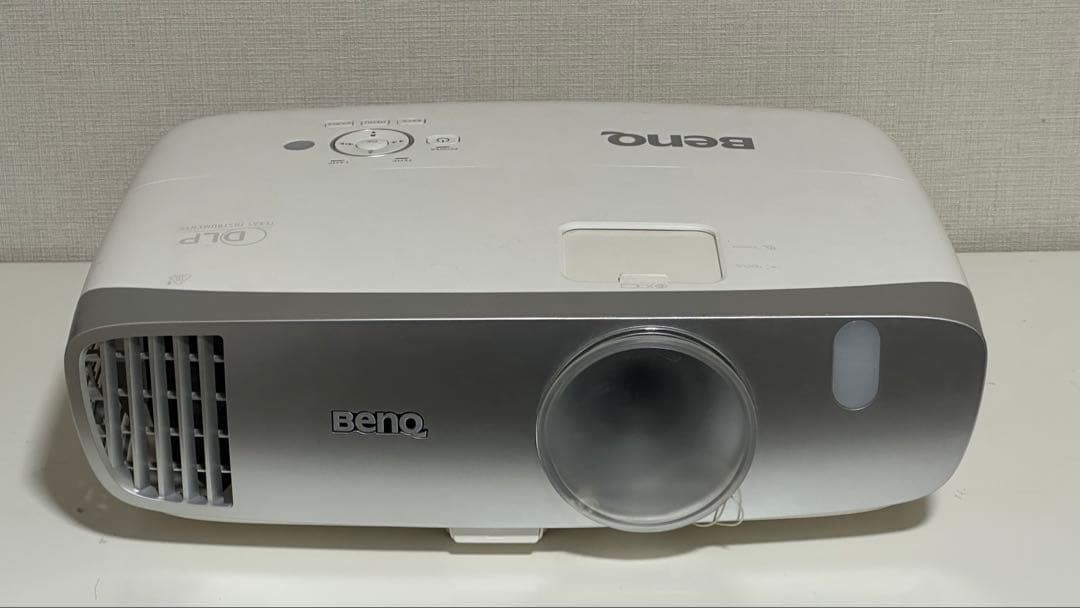 BenQ HT2050 プロジェクター