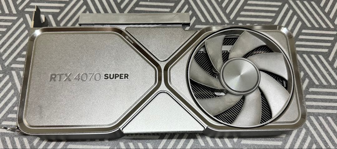 NVIDIA RTX 4070 SUPER グラフィックボード