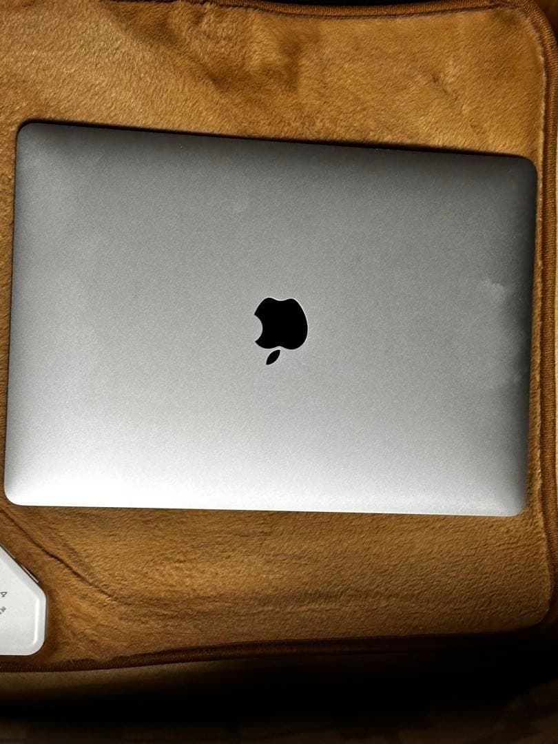 極美品！Apple MacBook Pro(13-inch,2020)512GB