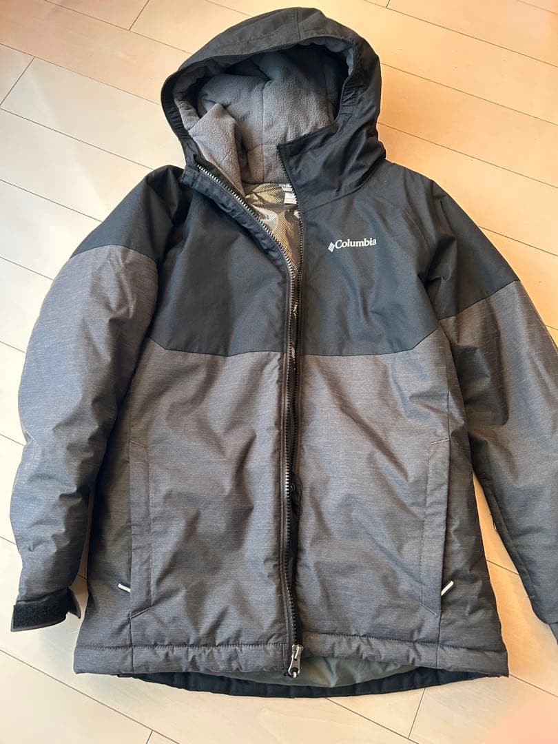 コロンビア Columbia キッズ　スキーウェア　上下Mサイズ　140cm