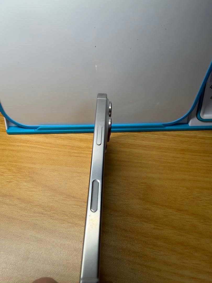 iPhone16 Pro ホワイト256GB バッテリー93％