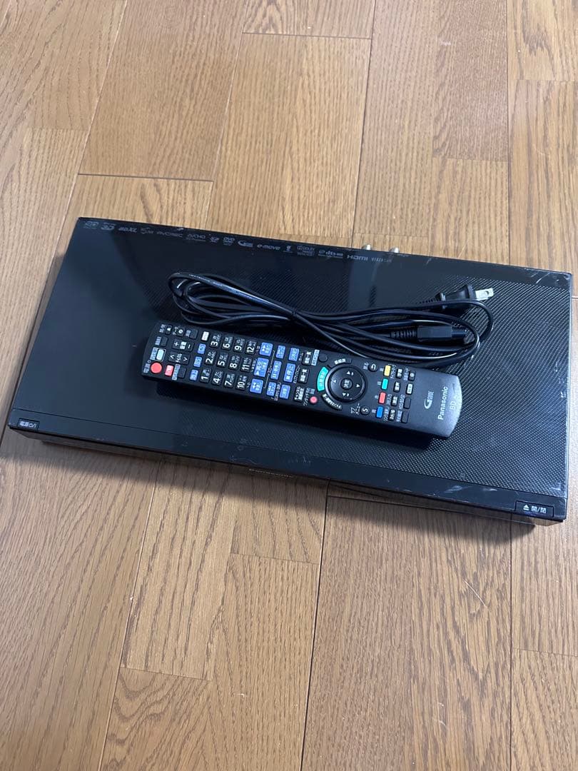 動作品　DMR-BZT810 3番組同時録画　リモコン付　パナソニック