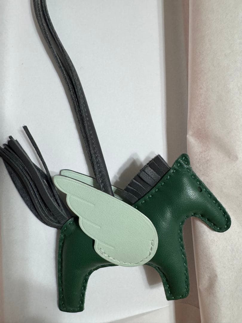 エルメス　チャーム　ペガサスpm W刻印