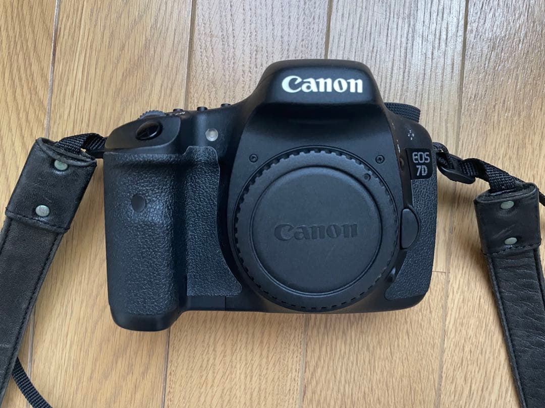 EOS 7D・ボディ／標準レンズ／単焦点レンズ　セット