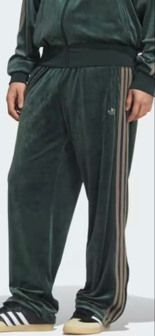 adidas ファイヤーバード トラックパンツ ベロア