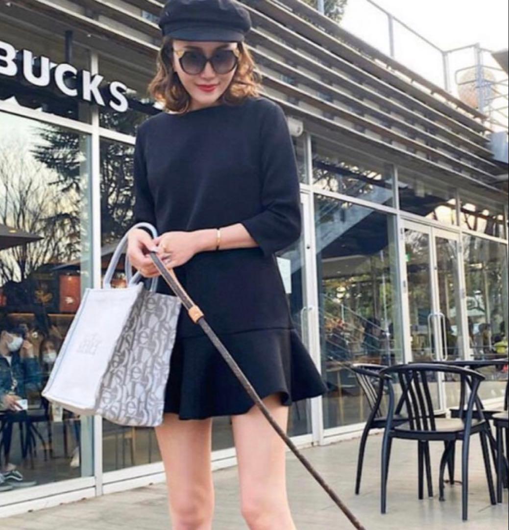 シェリエ sheller バックZIPスウェットミニワンピース フリル ブラック