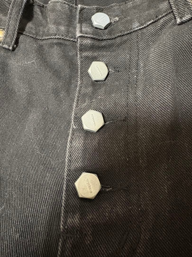 THUG CLUB グラフィックデニムパンツ